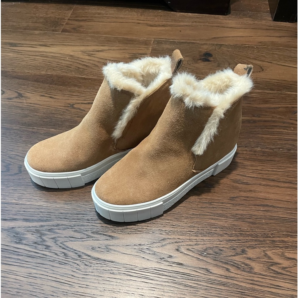 New dolce vita Ankle fashion shoe.